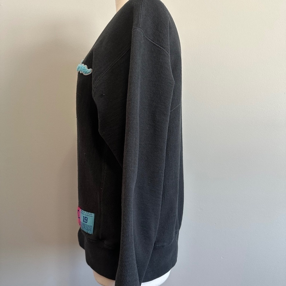 Champion Black Reverse Weave Crewneck Sweatshirt Spellout Logo MED Blue Pink - Picture 5 of 10